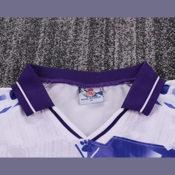 סט ילדים רטרו ריאל מדריד שלישית 96/97, תמונה 3