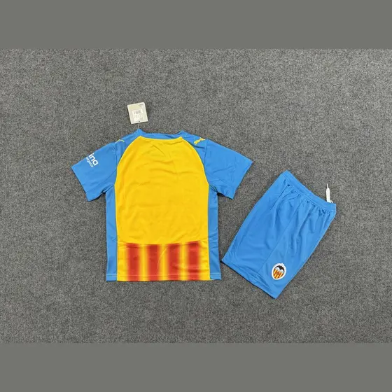 סט ילדים קצר ולנסיה רביעית 25/26, תמונה 2